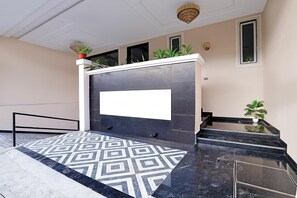 House | Reception - Townhouse Haridwar Vishwakarma Ghat (Haridwar)