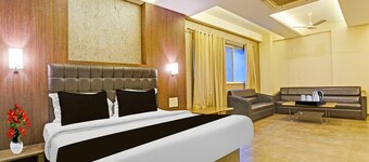 Collection O Nagpur Railway Station