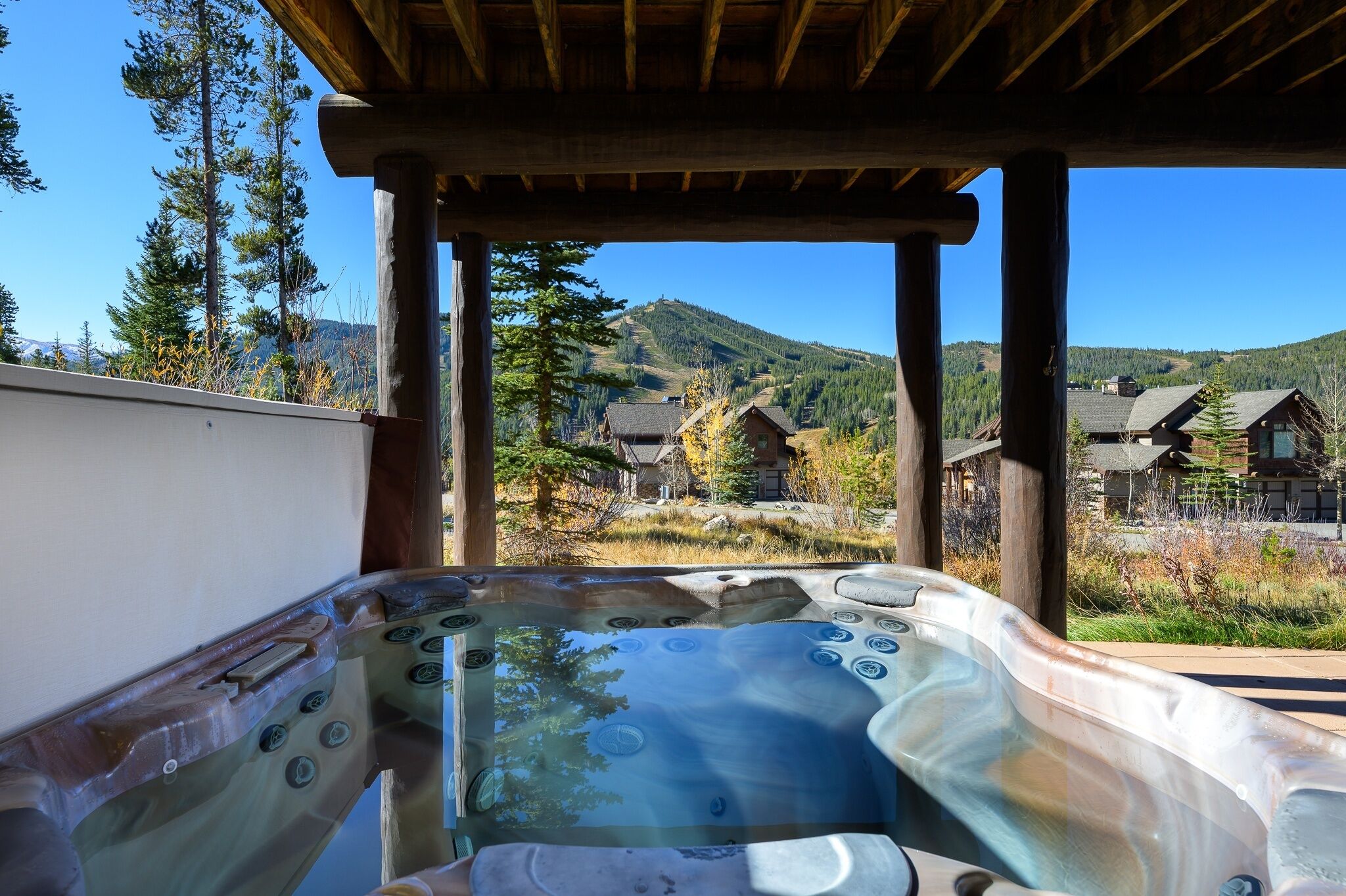 Townhome, 5 Bedrooms | Outdoor spa tub