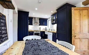 Imagen sin descripción, 3 de 5, botón