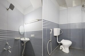 Bathroom - Hotel O Soladevanahalli Crossway (Bengaluru)