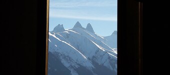 Holiday Home 'Appartement - Vue Sur Les Aiguilles' with Mountain View, Balcony and Wi-Fi