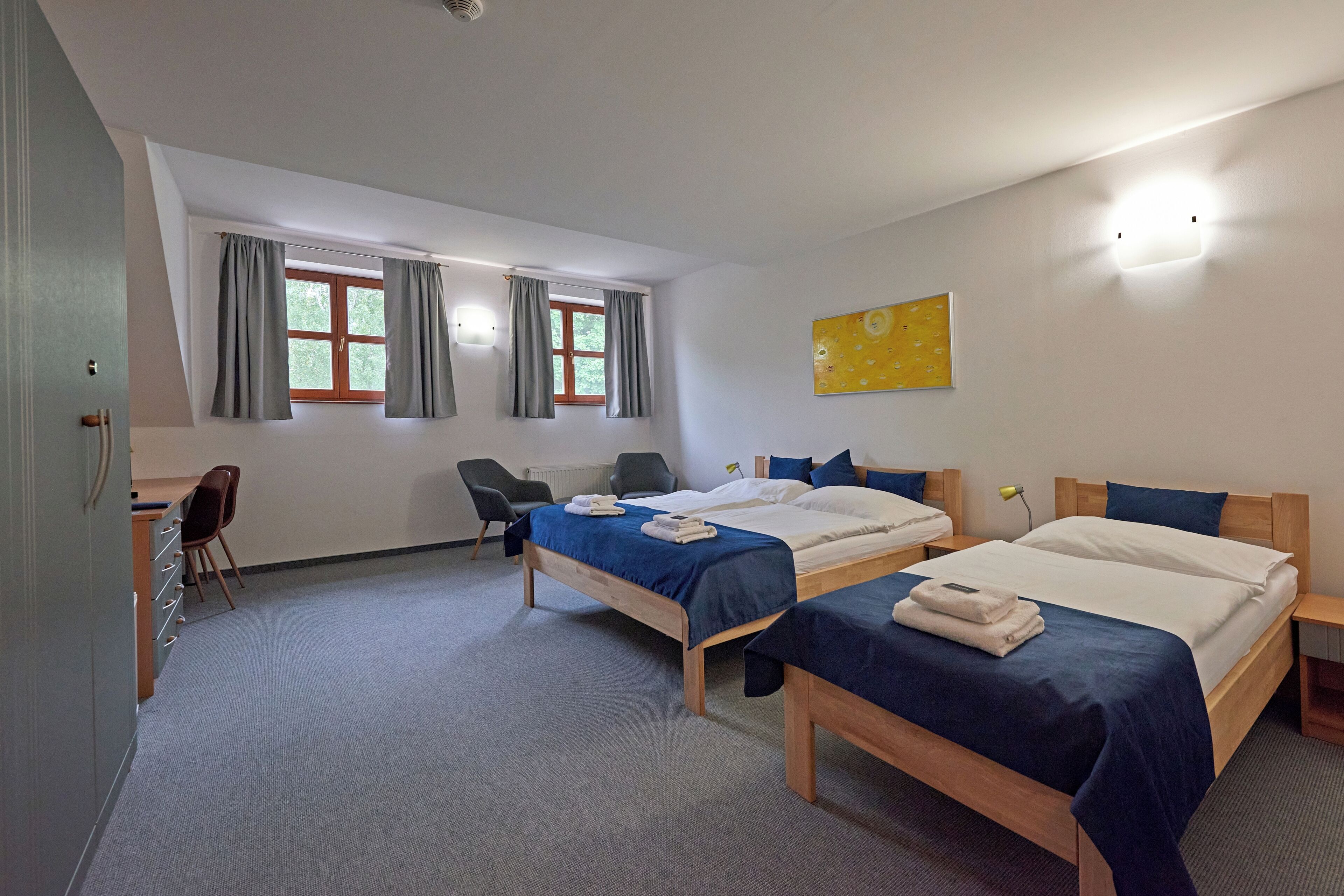 Superior Triple Room, Non Smoking | Cribs (surcharge), WiFi (free), bed sheets