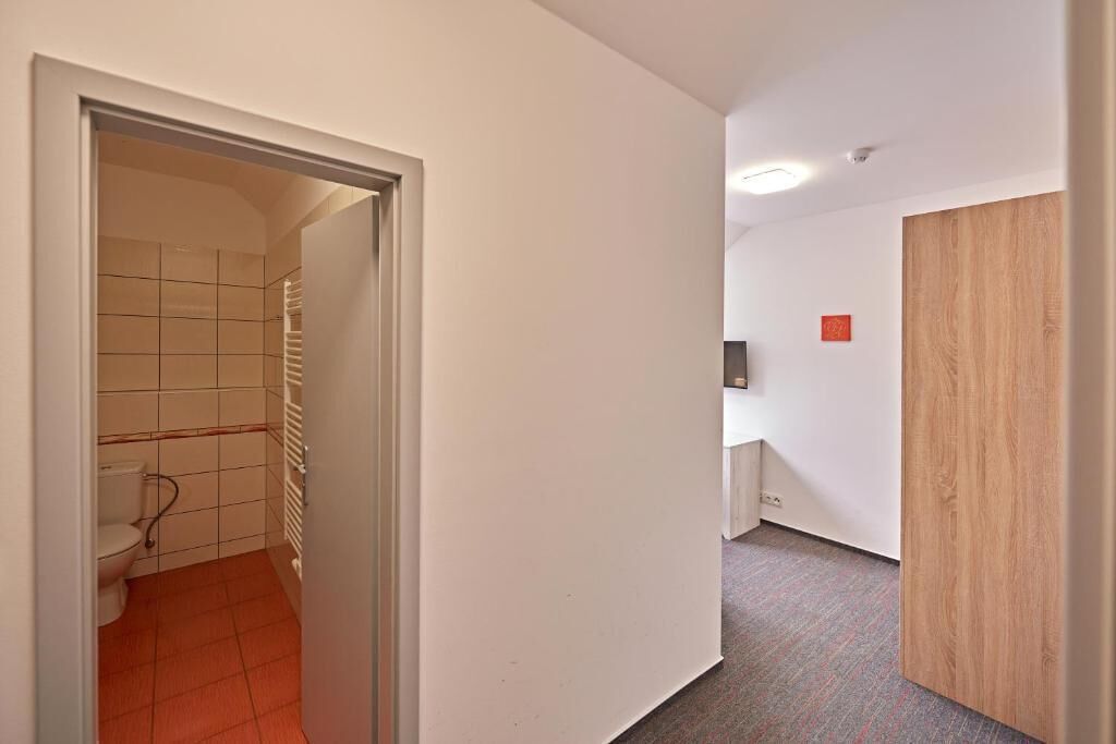 Standard Double Room, 1 Queen Bed, Non Smoking | Bathroom