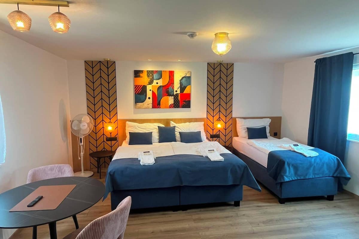 Comfort Bungalow | Laptop workspace, WiFi (free), bed sheets