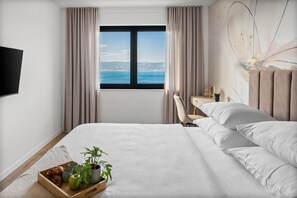 3 bedrooms, iron/ironing board, WiFi, bed sheets - NEW! Discover Villa Logos: Your Seaview Retreat in Croatia (Dugi Rat)