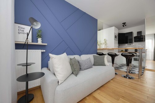 Giełdowa 4 Warsaw | Stylish Apartment | 1 Bedroom | Parking