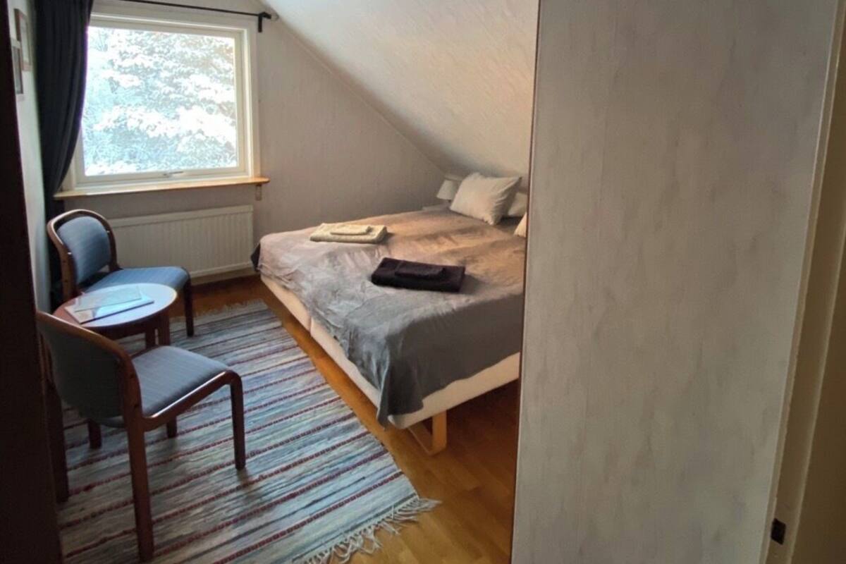 Asrama Umum, 3 kamar tidur, Boleh Merokok, balkon