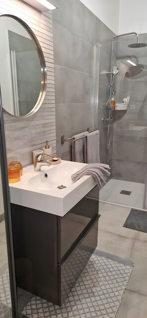 Uklassifisert bilde, 4 av 18, knapp