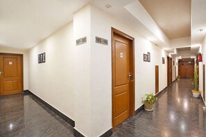 House | Interior - Deluxe Room Gold Stone Comfort (Dehradun)