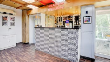 House | Dining