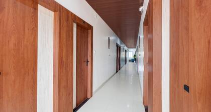 Deluxe With Twin Bed Hotelmbansal Residency