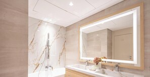 Apartment | Bathroom - LUX  The Banyan Tree Suite (Dubai)