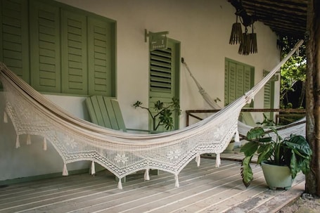 Terrace/patio. Cabaré du Vento