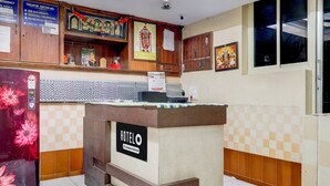 House | Meja sambut tetamu