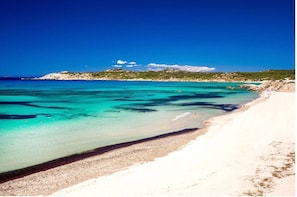 Beach - Holiday Home 'Domo Sa Turra' with Private Terrace, Garden and Air Conditioning (Rena Majore)