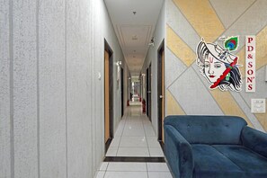 House | Interior - Hotel O Ugat Canal Surat Royal Orbit (Surat)