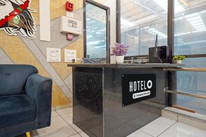 House | Reception - Hotel O Ugat Canal Surat Royal Orbit (Surat)