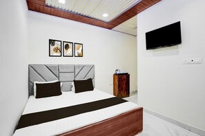 House - Hotel O Ugat Canal Surat Royal Orbit (Surat)