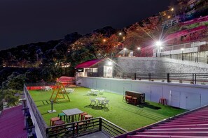 House | Outdoor dining - Townhouse Mall Road Near Library Chowk (Dehradun)