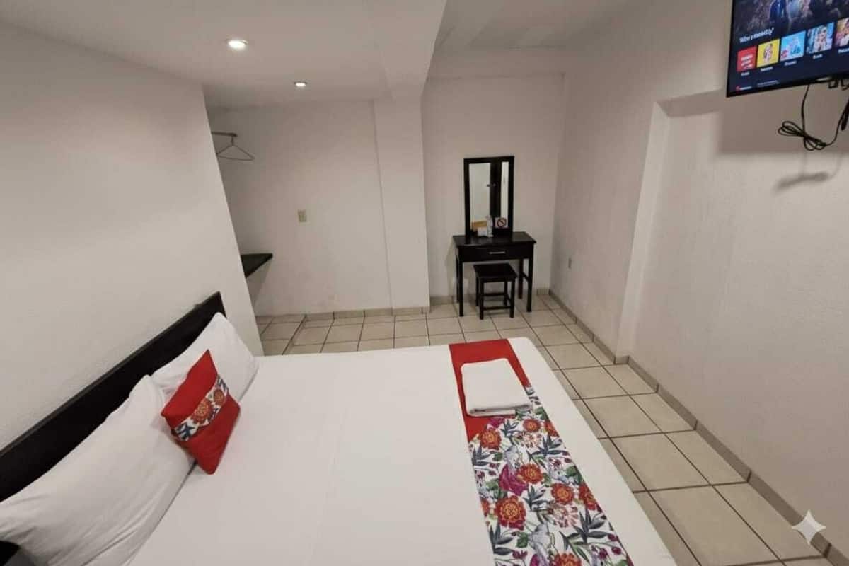 Chambre Simple Classique, vue cour intérieure