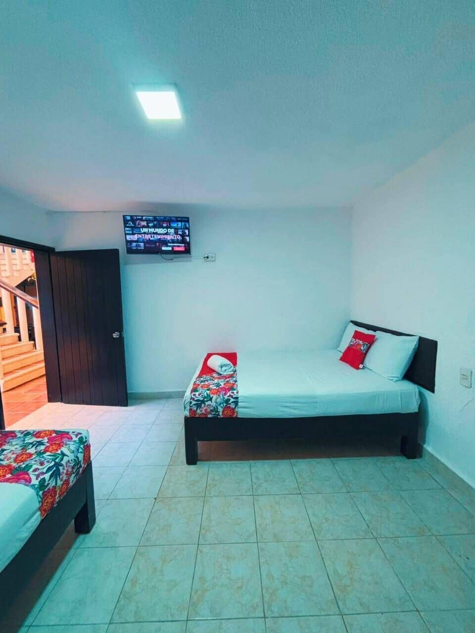 Comfort Twin Room | Down comforters, iron/ironing board (on request), WiFi (free)