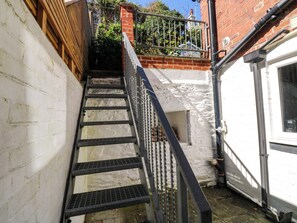 Property grounds - 43 Sandquay Road (Dartmouth)