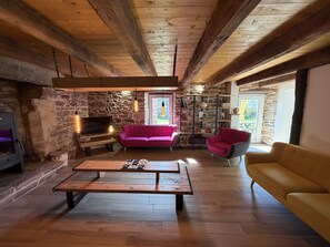 TV, fireplace, table tennis