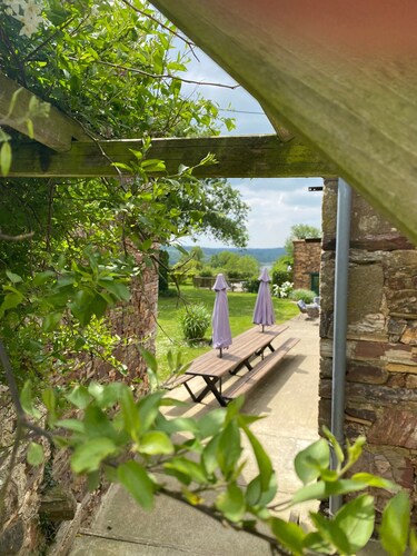 Holiday Home 'Le Gite Du Petit Brécéan' with Private Pool, Private Terrace and Wi-Fi