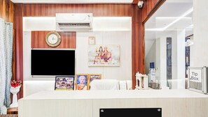 House | Reception - Super Townhouse Jodhpur Clock Tower (Jodhpur)