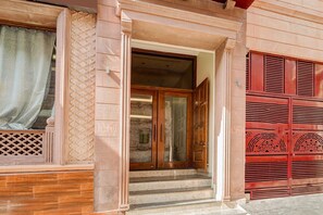 House | Reception - Super Townhouse Jodhpur Clock Tower (Jodhpur)