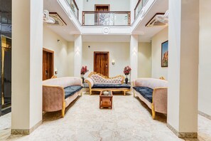 House | Living room - Super Townhouse Jodhpur Clock Tower (Jodhpur)