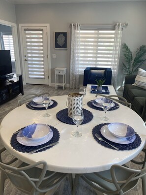 Unclassified image, 2 of 17, button - Cute 1 Bed  in the heart of Fountain Hills (Fountain Hills)