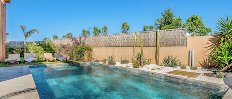Piscine extérieure, piscine chauffée