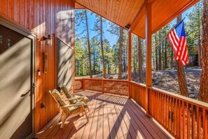 Terrace/patio - Pine Cabin • Stargazing + Pool + Ping Pong + Views (Munds Park)