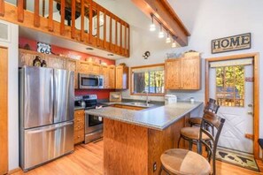 Unclassified image, 4 of 33, button - angelo-bison-rivers · Pine Cabin (Munds Park)