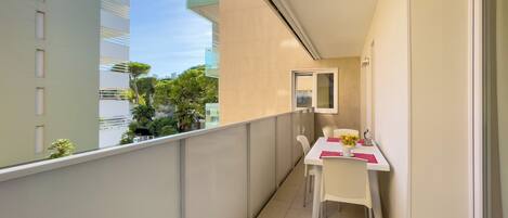ระเบียง