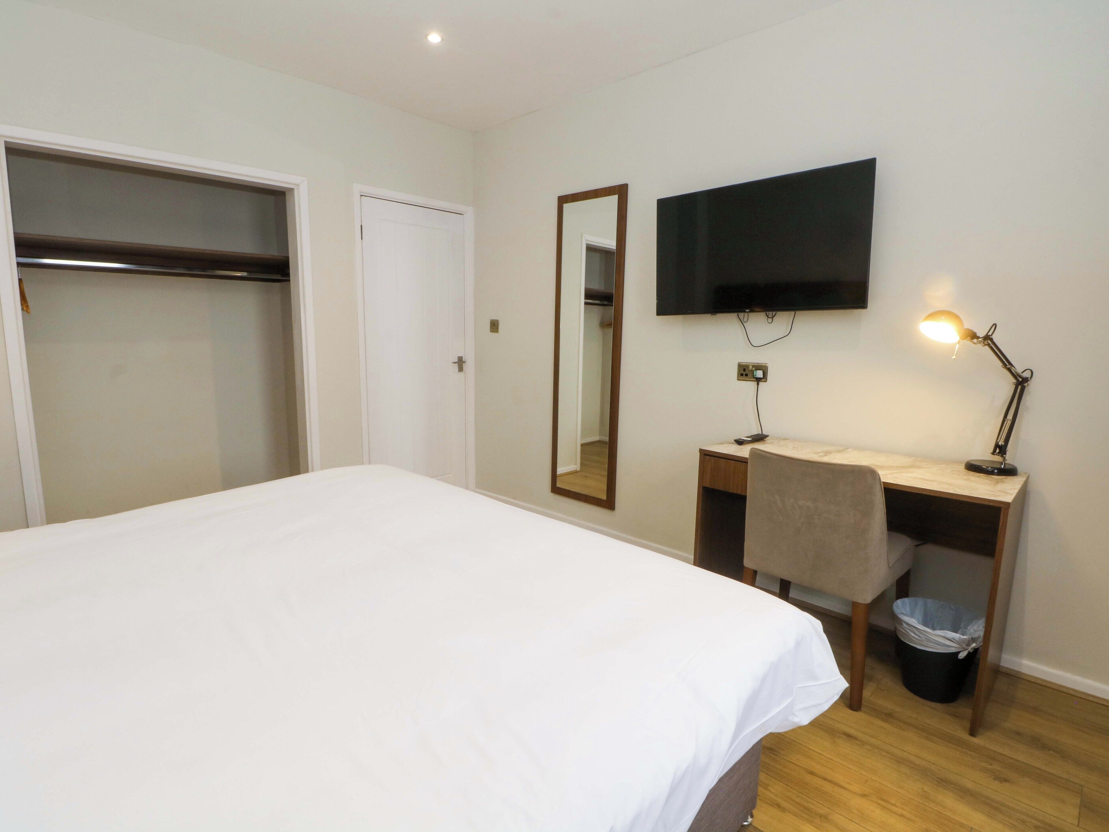 2 bedrooms, WiFi (free), individually decorated, individually furnished