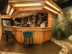 住宿內酒吧