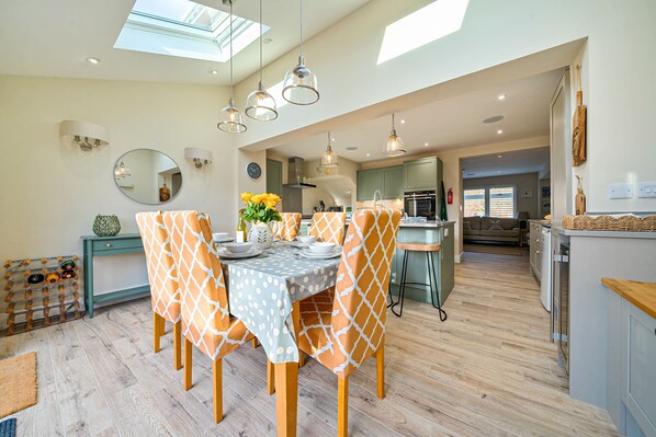 Unclassified image, 1 of 34, button