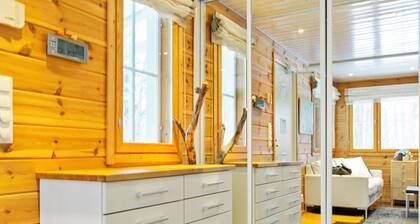 Aurinko vanaja by Interhome