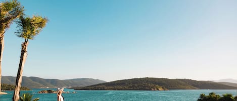 สระไร้ขอบ (อินฟินิตี้พูล)