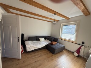 Nicht klassifiziertes Bild, 2 von 7, Schaltfläche