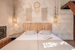 Unclassified image, 5 of 36, button - Private Luxury villa in Chania-Pool, Hot Tub, BBQ,Playground,whiteMountain Views (Chania)