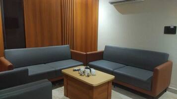 Executive Studio Suite