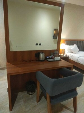 Kamar Grand | Meja kerja dan Wi-Fi gratis