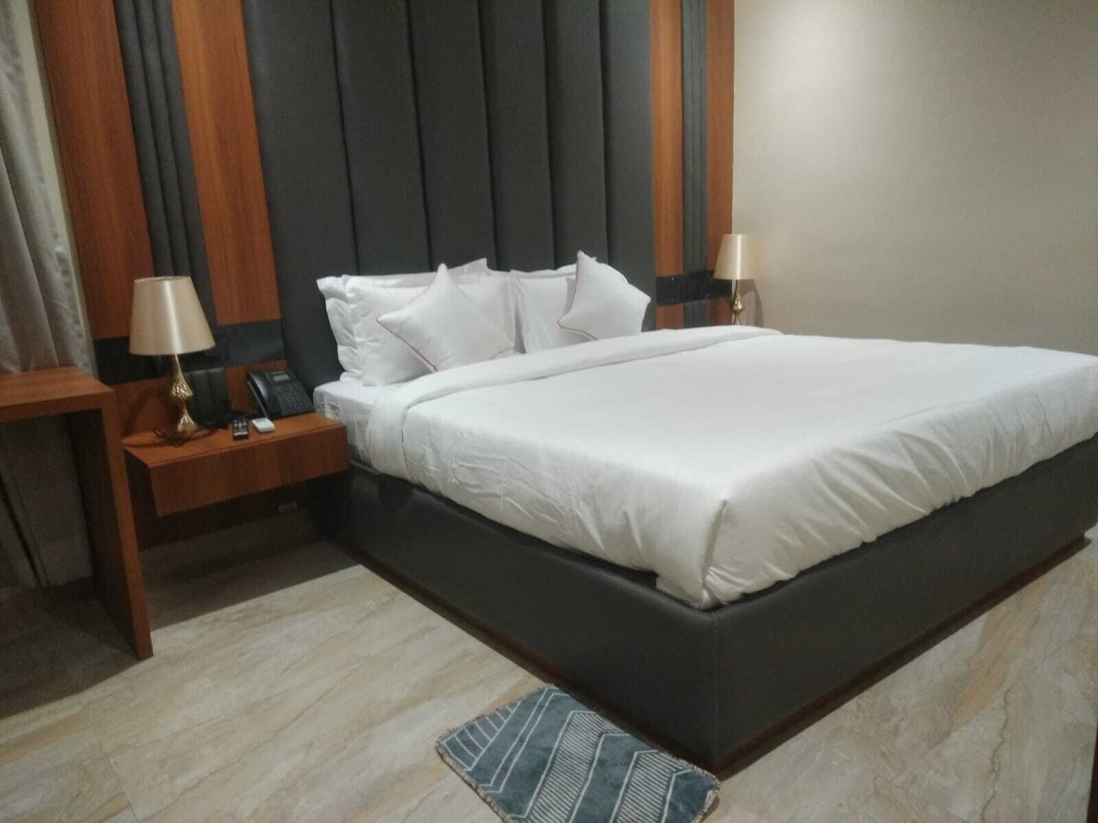 Executive Studio Suite