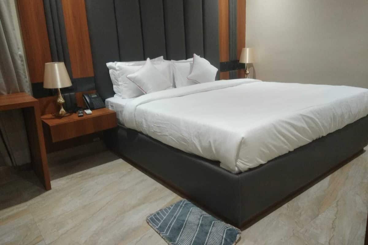 Executive Studio Suite