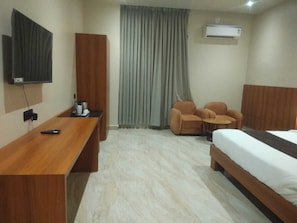 Standard Double or Twin Room - Shreeja Central (Bhawanipatna)