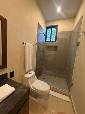 Towels, soap, toilet paper - Maya K'áax Haven · Your private jungle retreat (Tulum)